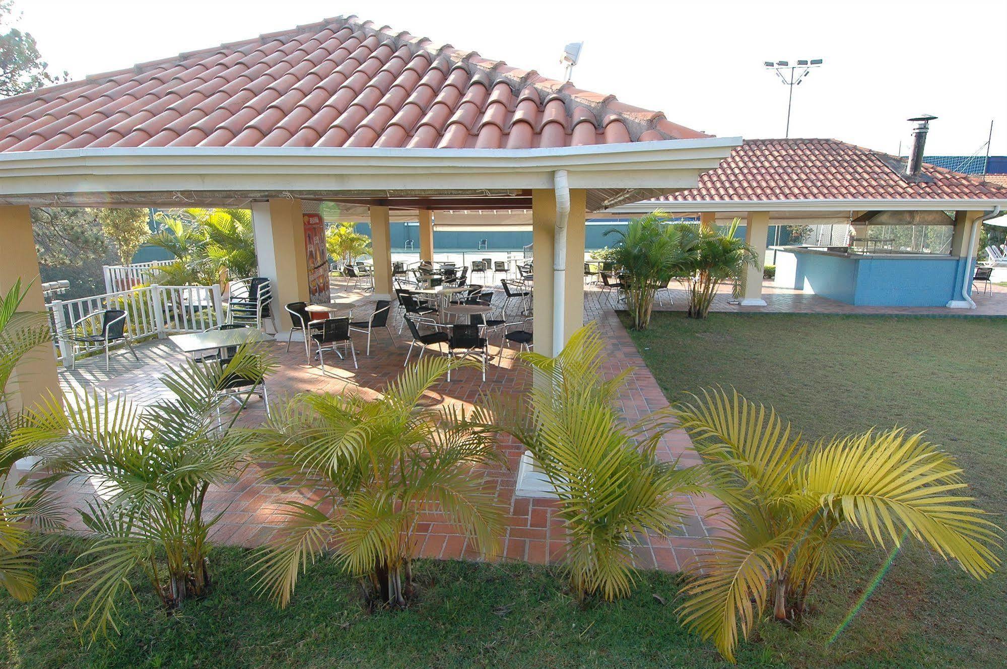 Vitoria Hotel Convention Indaiatuba Exterior foto